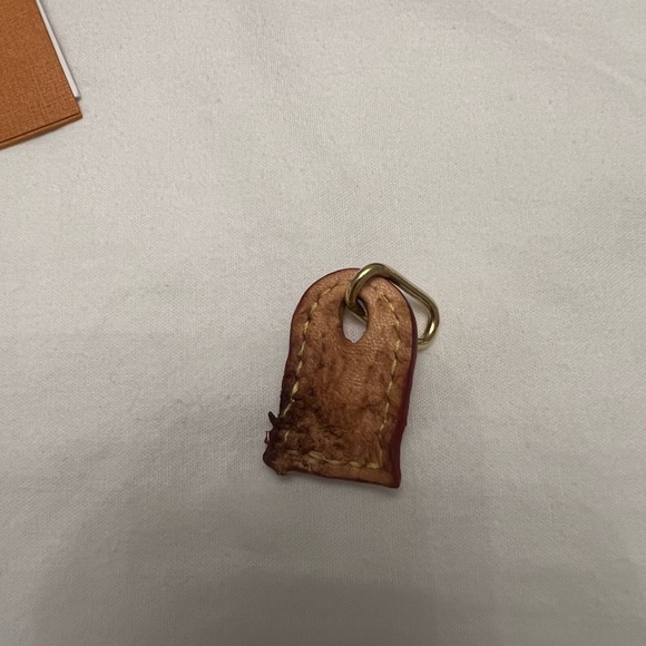 Louis Vuitton Dog Collar - Picture 12 of 12